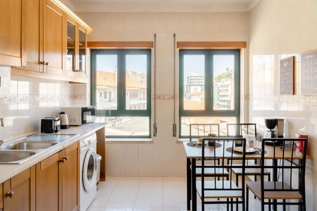 Miguel Torga Gold Deluxe Apartment โกอิมบรา ภายนอก รูปภาพ